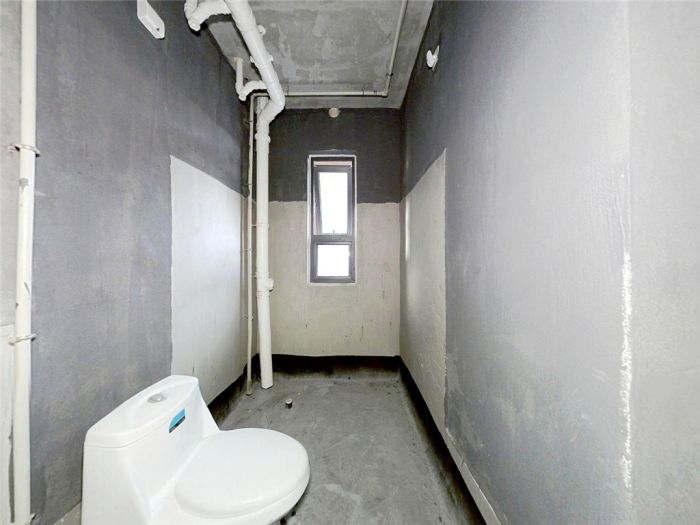 万科翡翠东第 5室2厅2卫 140m&sup2;