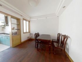 星湖花园 3室2厅1卫 126m&sup2;