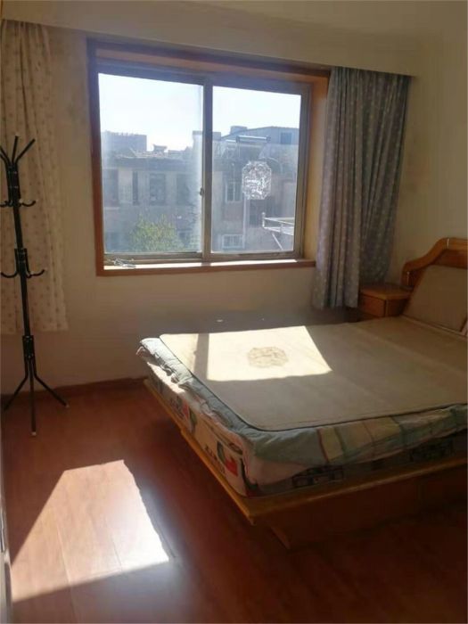 易家桥新村 2室1厅1卫 61m&sup2;