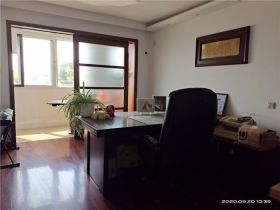 北濠顺遂楼 3室2厅2卫 150m&sup2;