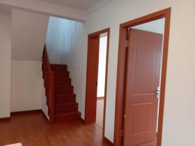 新华佳园 4室2厅1卫 142.91m&sup2;