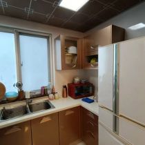 海天大厦 5室2厅2卫 255.00m&sup2;