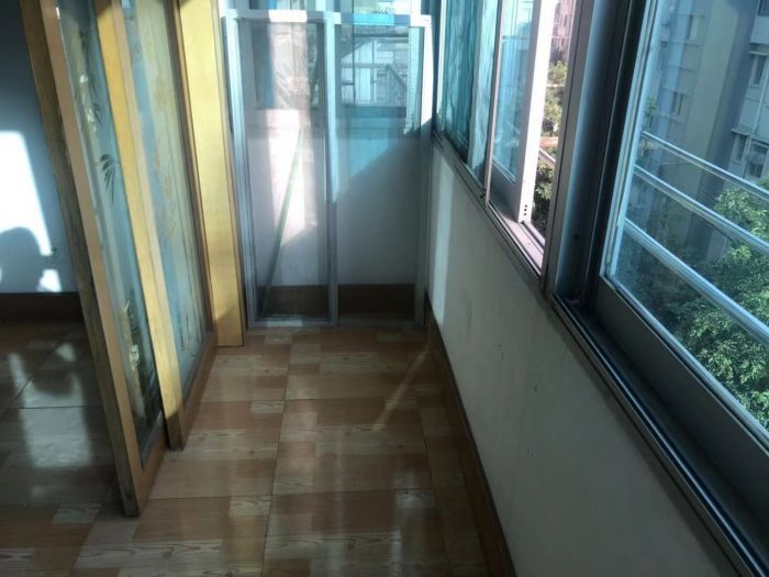 易家桥新村 2室1厅1卫 56m&sup2;