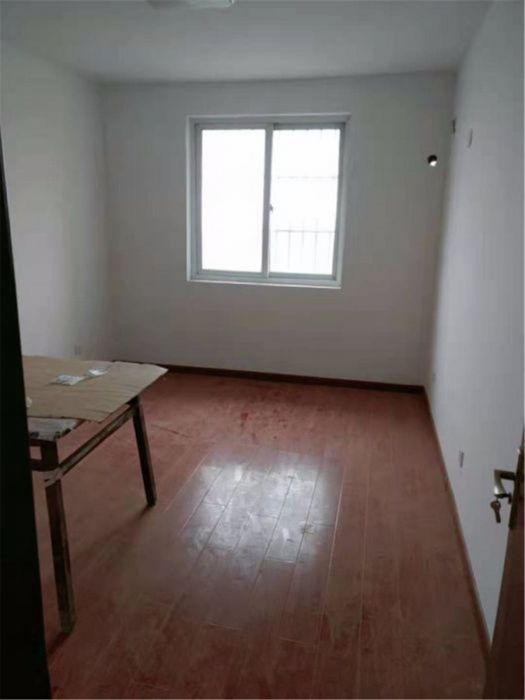 和盛林荫水岸 4室2厅1卫 140m&sup2;