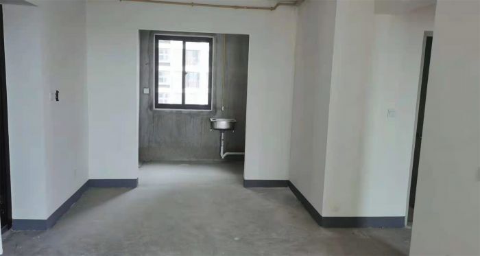 绿地新里城 3室2厅1卫 106m&sup2;