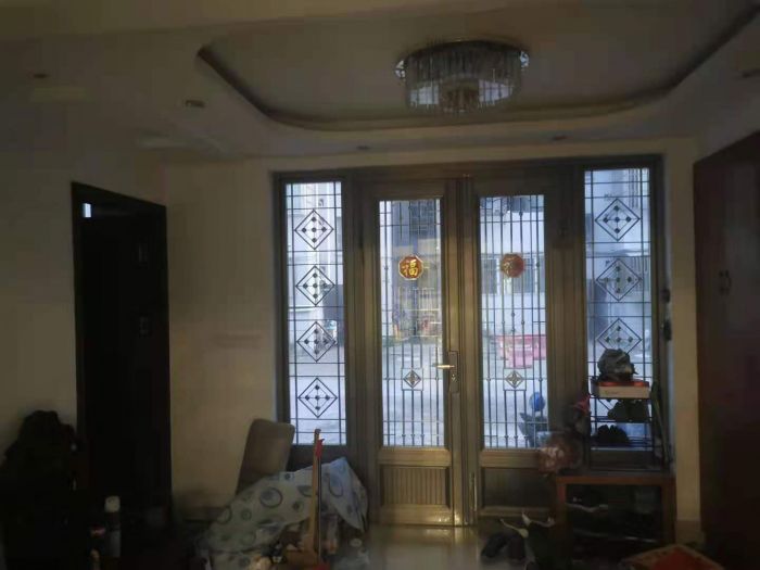 郭里园 3室2厅1卫 141.9m&sup2;