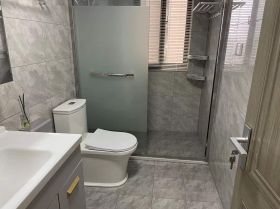红星嘉苑 2室1厅1卫 86m&sup2;