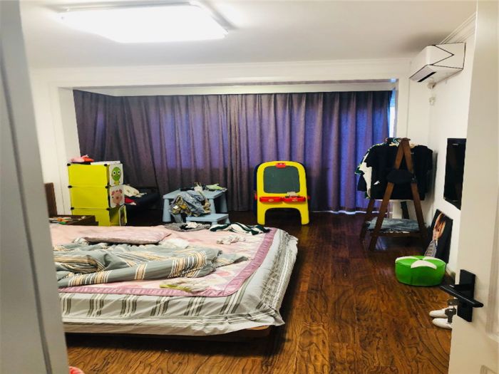 学田苑 5室2厅2卫 150m&sup2;