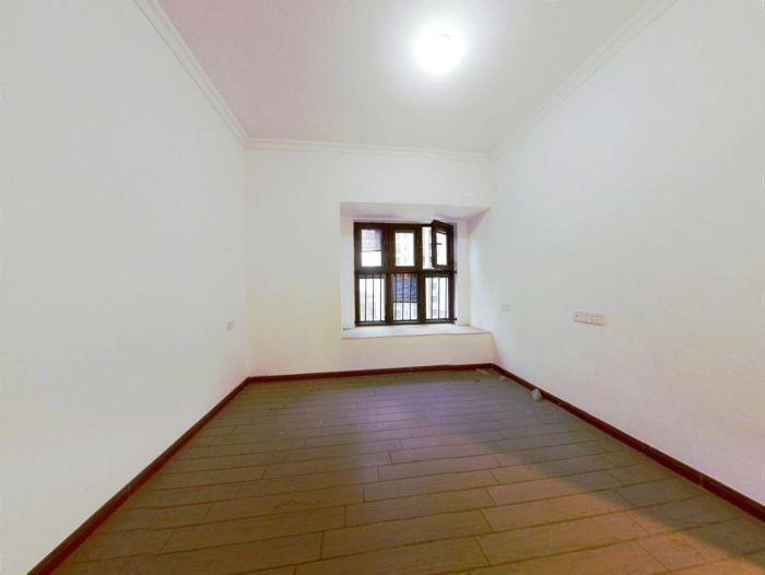 碧桂园时代悦城 5室2厅3卫 270m&sup2;