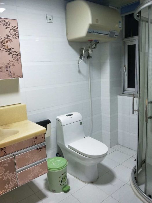 东大城市花园 2室2厅1卫 90m&sup2;