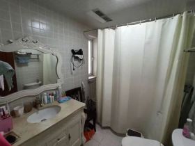 景瑞望府 4室2厅2卫 142m&sup2;