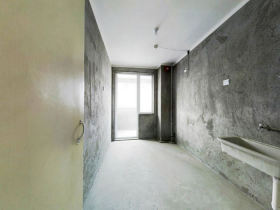 幸福怡居 3室2厅1卫 125m&sup2;