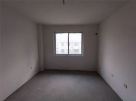 世家花园 3室2厅1卫 120m&sup2;