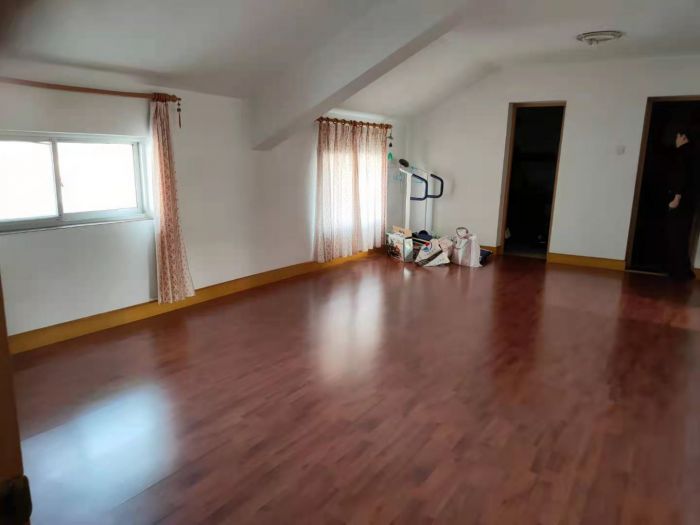 郭里园 6室2厅3卫 139.2m&sup2;