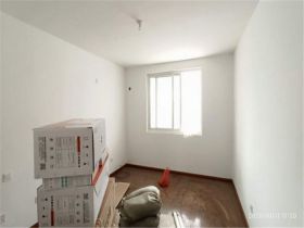 天山花苑 6室厅卫 245m&sup2;