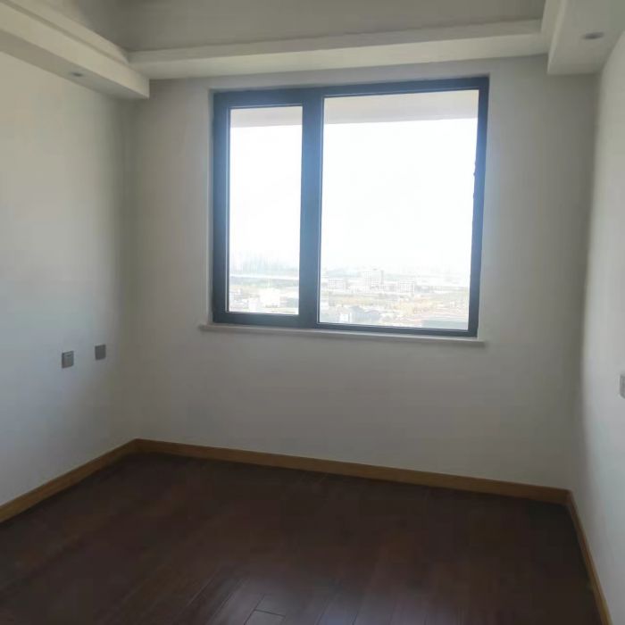 中南世纪花城三期 4室2厅2卫 146.00m&sup2;