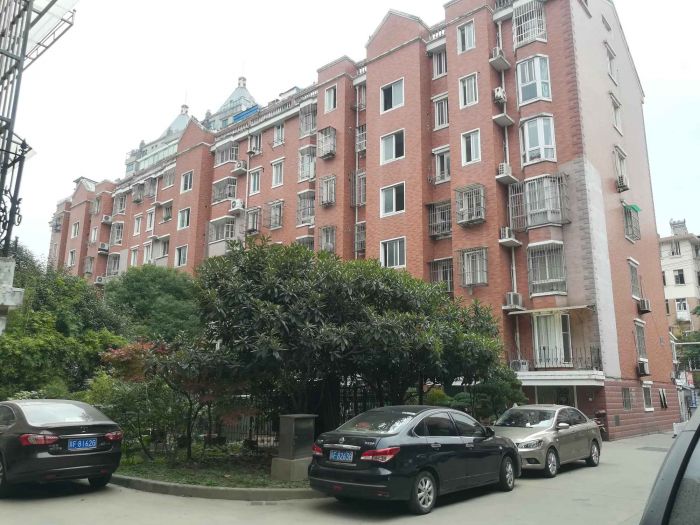 健康公寓 3室2厅2卫 148m&sup2;