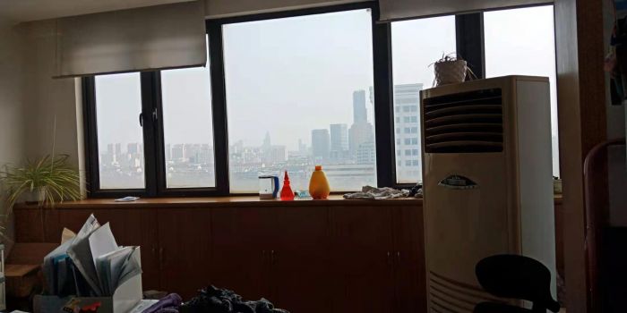 都市豪庭 3室2厅2卫 122.00m&sup2;