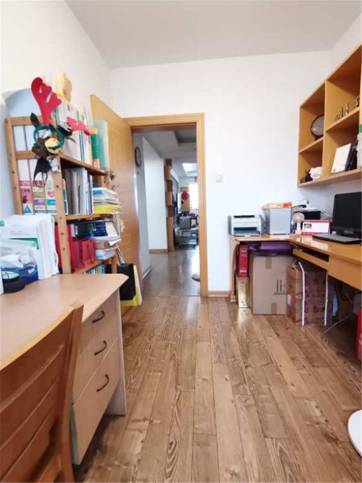 金辉花园 3室2厅1卫 132m²