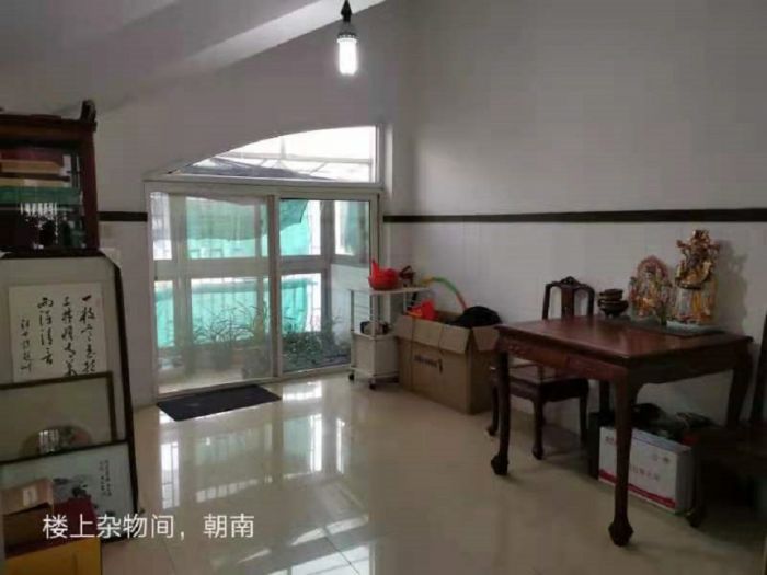 黎明花园 6室2厅2卫 210m&sup2;