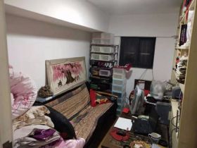 鸿运大厦 4室2厅2卫 158m&sup2;