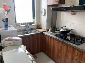 万通城 2室2厅1卫 96m&sup2;