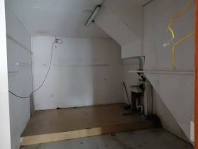 小石桥花苑 1室1厅1卫 110m&sup2;