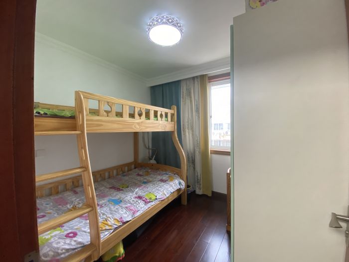 越江新村 4室2厅2卫 161m&sup2;