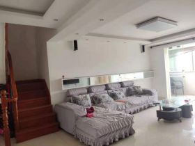 天山花苑 4室2厅1卫 105m&sup2;