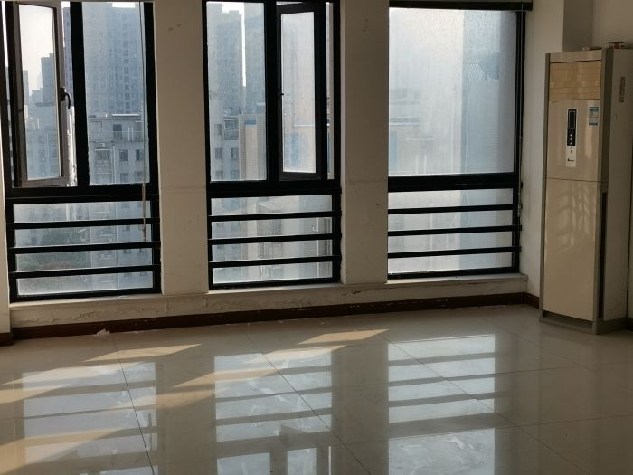 东景国际 2室2厅2卫 67m&sup2;
