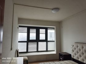 圆融广场公馆 3室2厅1卫 155m&sup2;