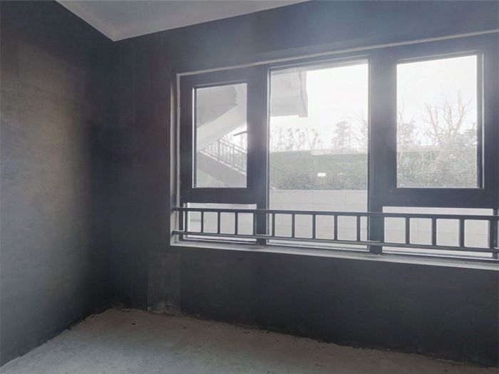 万科翡翠东第 5室2厅2卫 140m&sup2;