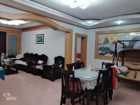 新龙花苑 6室3厅3卫 223.24m&sup2;