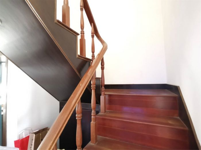 五一新村西区 4室2厅2卫 164m&sup2;