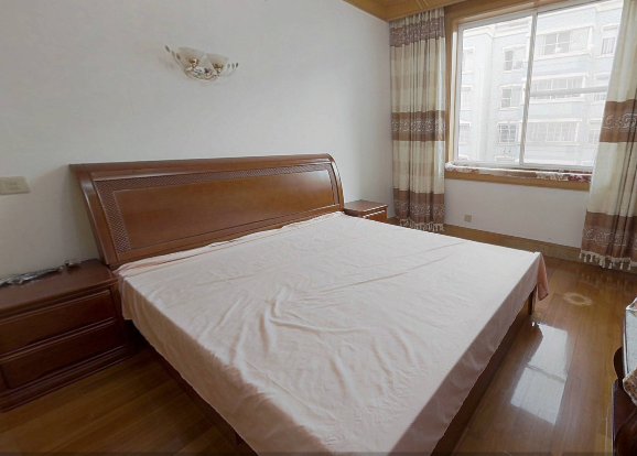 富民花苑 3室2厅1卫 130m&sup2;