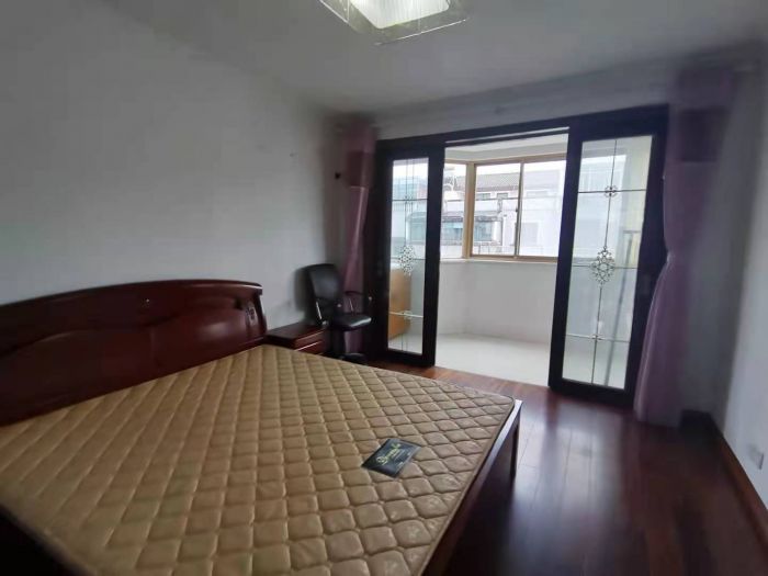 天都花苑 6室2厅2卫 225m&sup2;