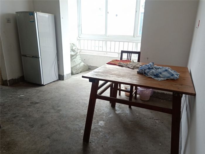 春天花园 1室1厅1卫 59m&sup2;