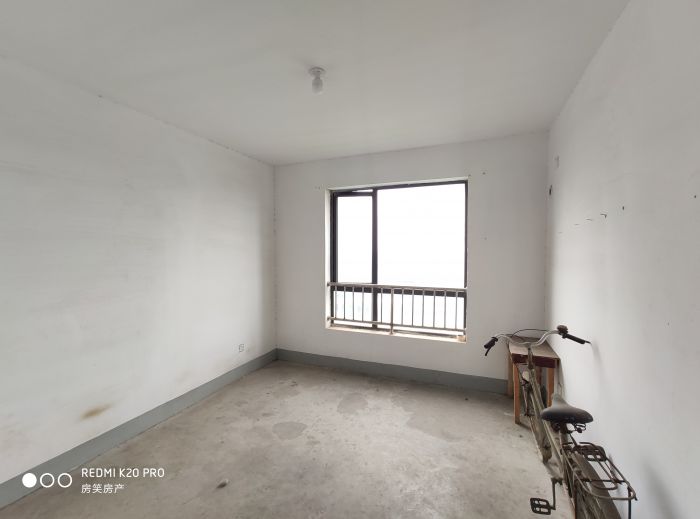 万通城 1室厅卫 98m&sup2;