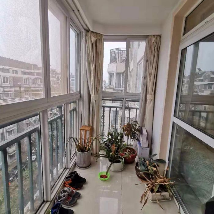 天润家园 4室2厅2卫 158m&sup2;