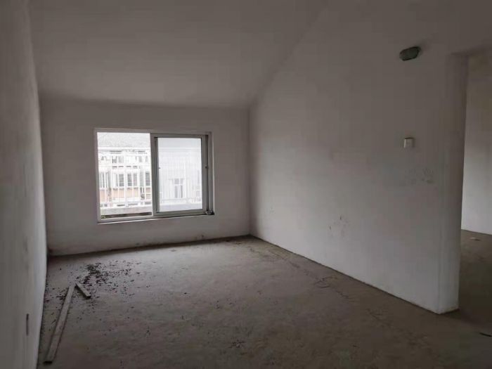 星通花园 5室2厅1卫 191m&sup2;