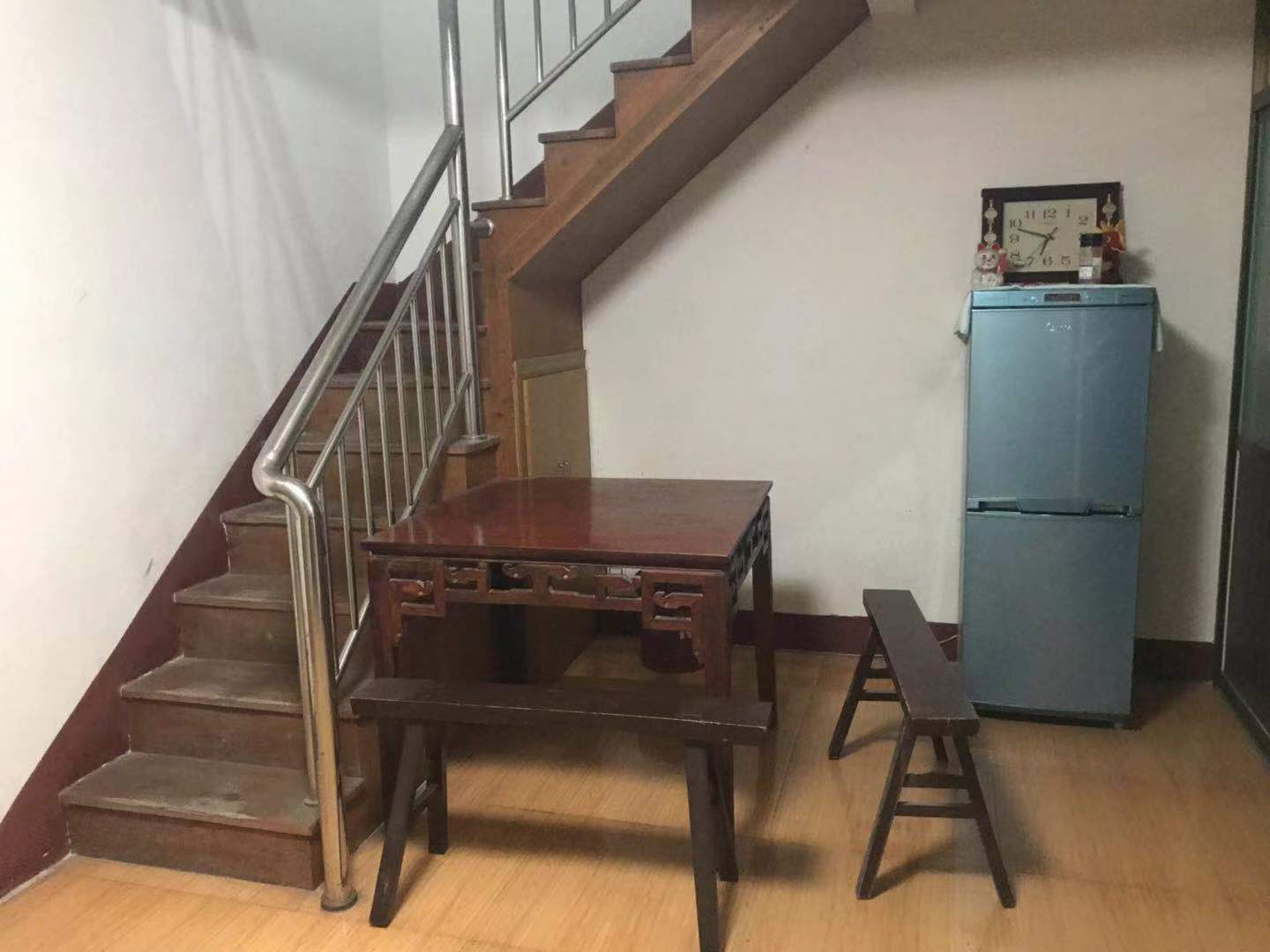 江海花园 4室2厅1卫 132m&sup2;