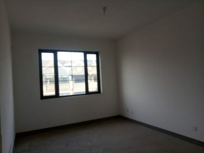 南通壹城水清木华 4室2厅2卫 240m&sup2;