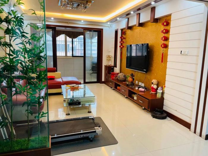 新胜花苑 3室2厅1卫 128m&sup2;