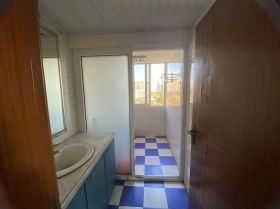教育新村 3室1厅1卫 158m&sup2;