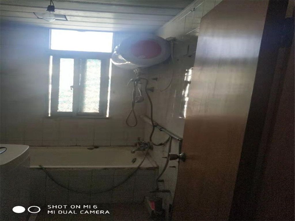 民主新村 3室1厅1卫 75m&sup2;