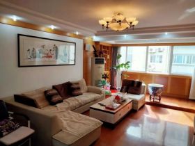 光明东村 4室2厅2卫 143.9m&sup2;