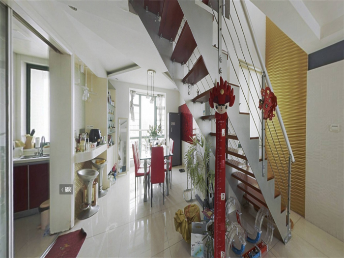 凤凰莱茵苑 5室2厅2卫 185m&sup2;