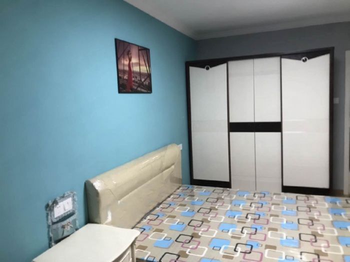 起凤园 3室1厅1卫 74m&sup2;