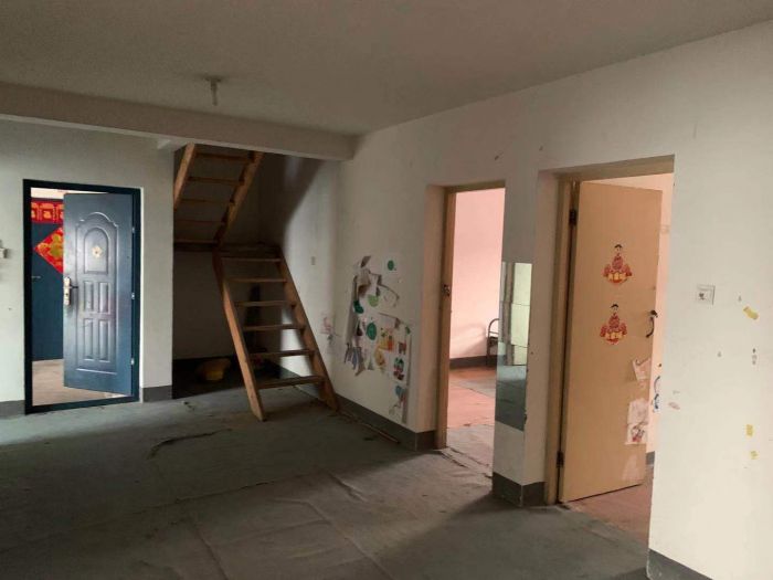 怡园北村 1室厅卫 101m&sup2;