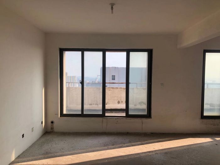 景华城 3室2厅2卫 163.78m&sup2;
